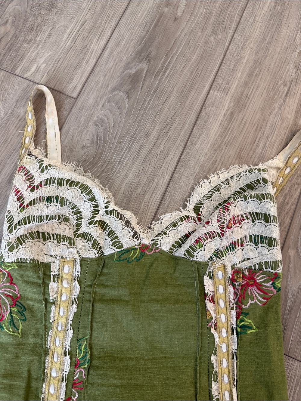 Kasia de Gelaque Green Corset - Picture 3 of 9